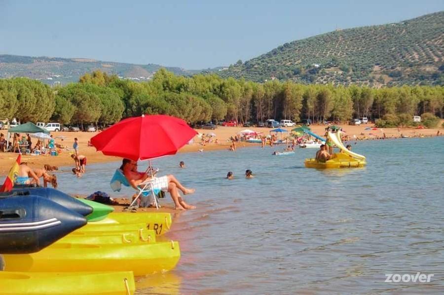 Camping Valdearenas Iznajar Exterior photo