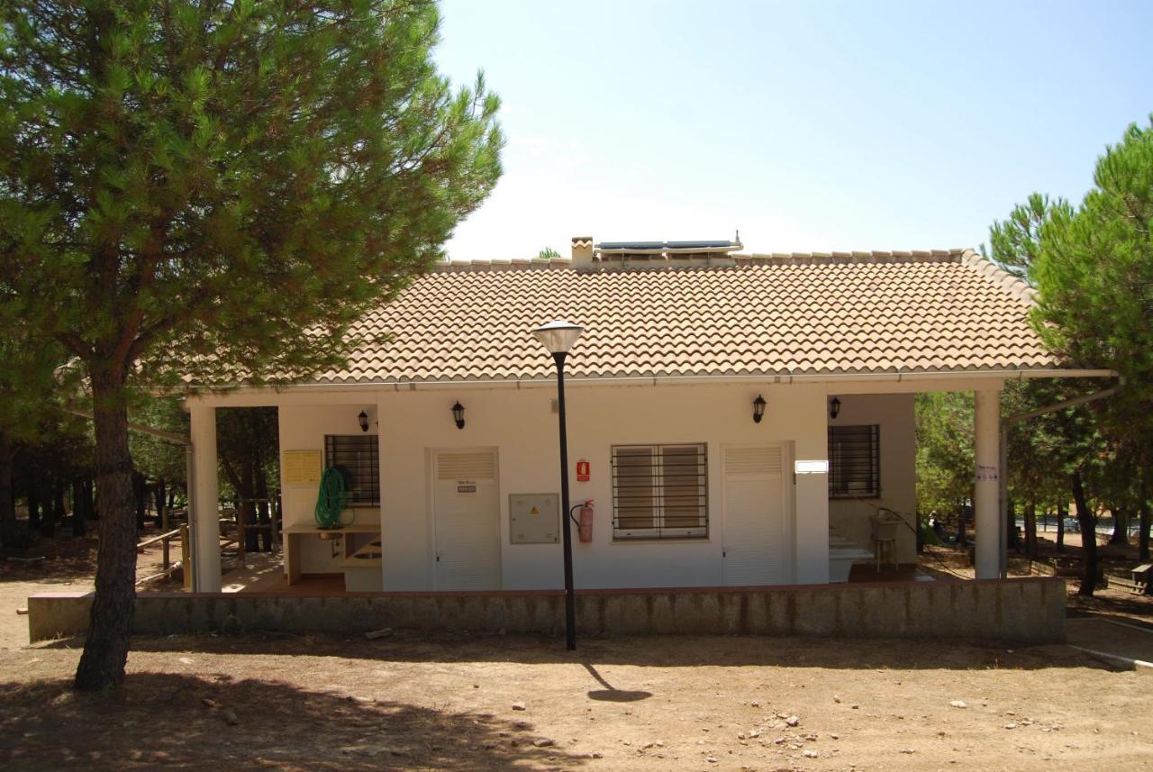 Camping Valdearenas Iznajar Exterior photo